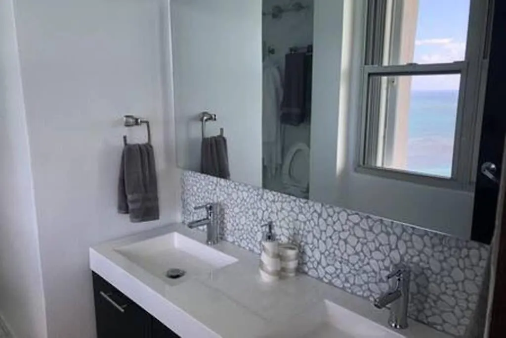 Spectacular Beach Front Ph, 2 Level-3Bd-2.5 Bath Apartment San Juan